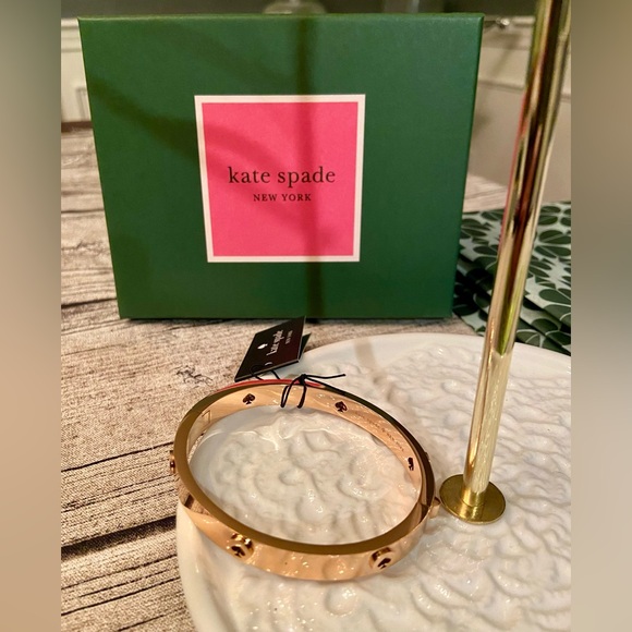 NWT! ♠️ Authentic kate spade bangle/bracelet in rose gold - Picture 8 of 8